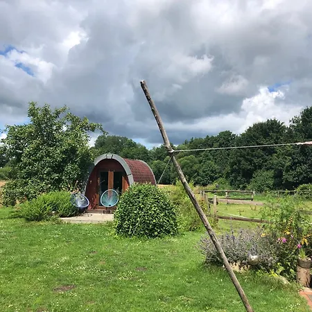 Tiny House Fuer 3 Peronen Im Gruenen ラグジュアリーテント Bulstedt